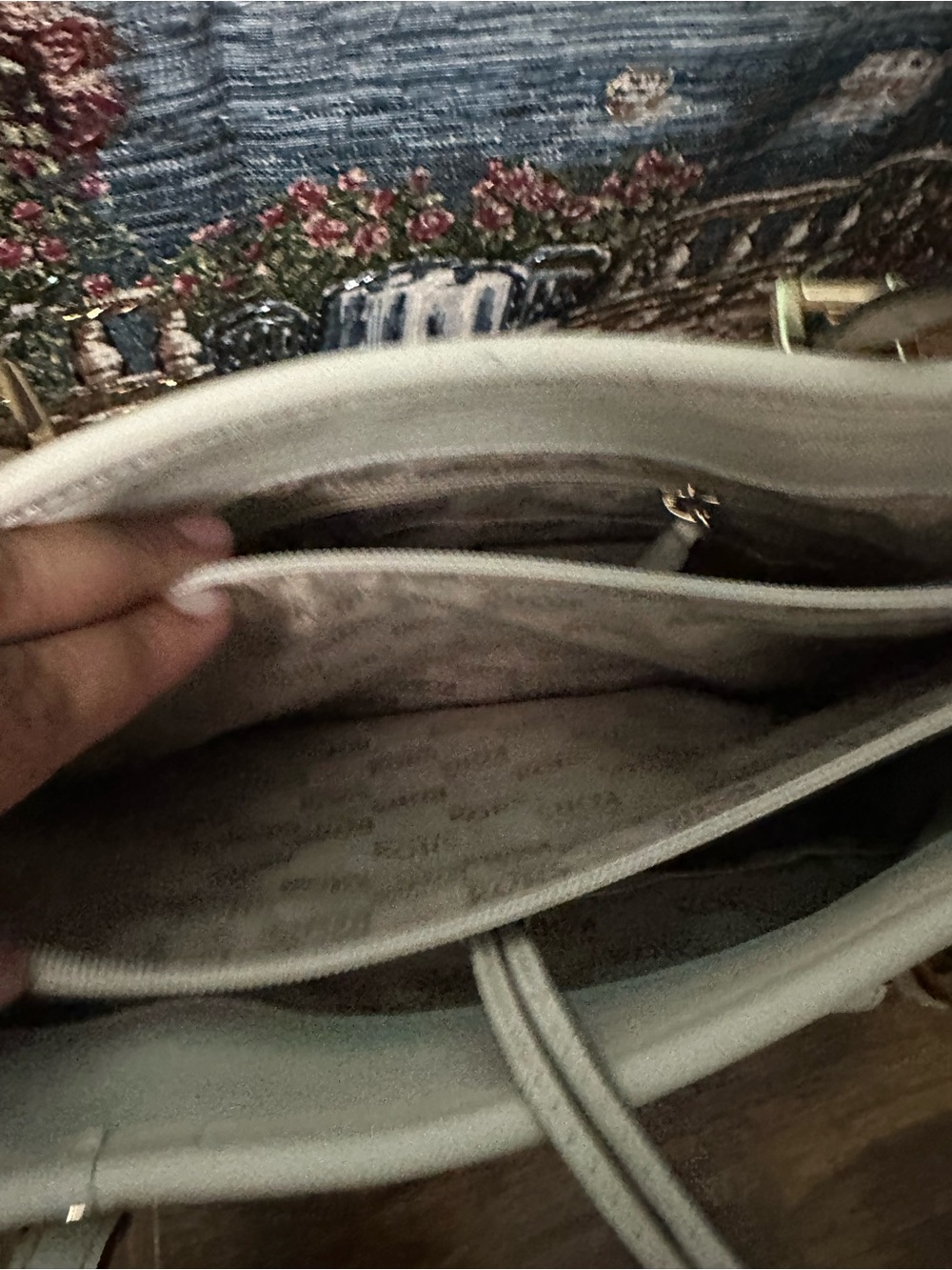 Michael kors purse - Picture 7 of 7